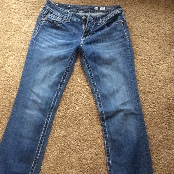Low Rise Boocut Jeans Miss Me - Picture 3 of 4